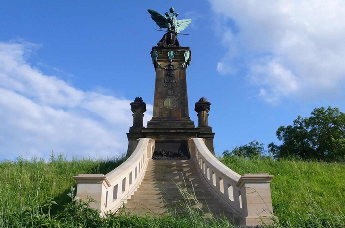 Památník bitvy u Kolína nedaleko Křečhoře