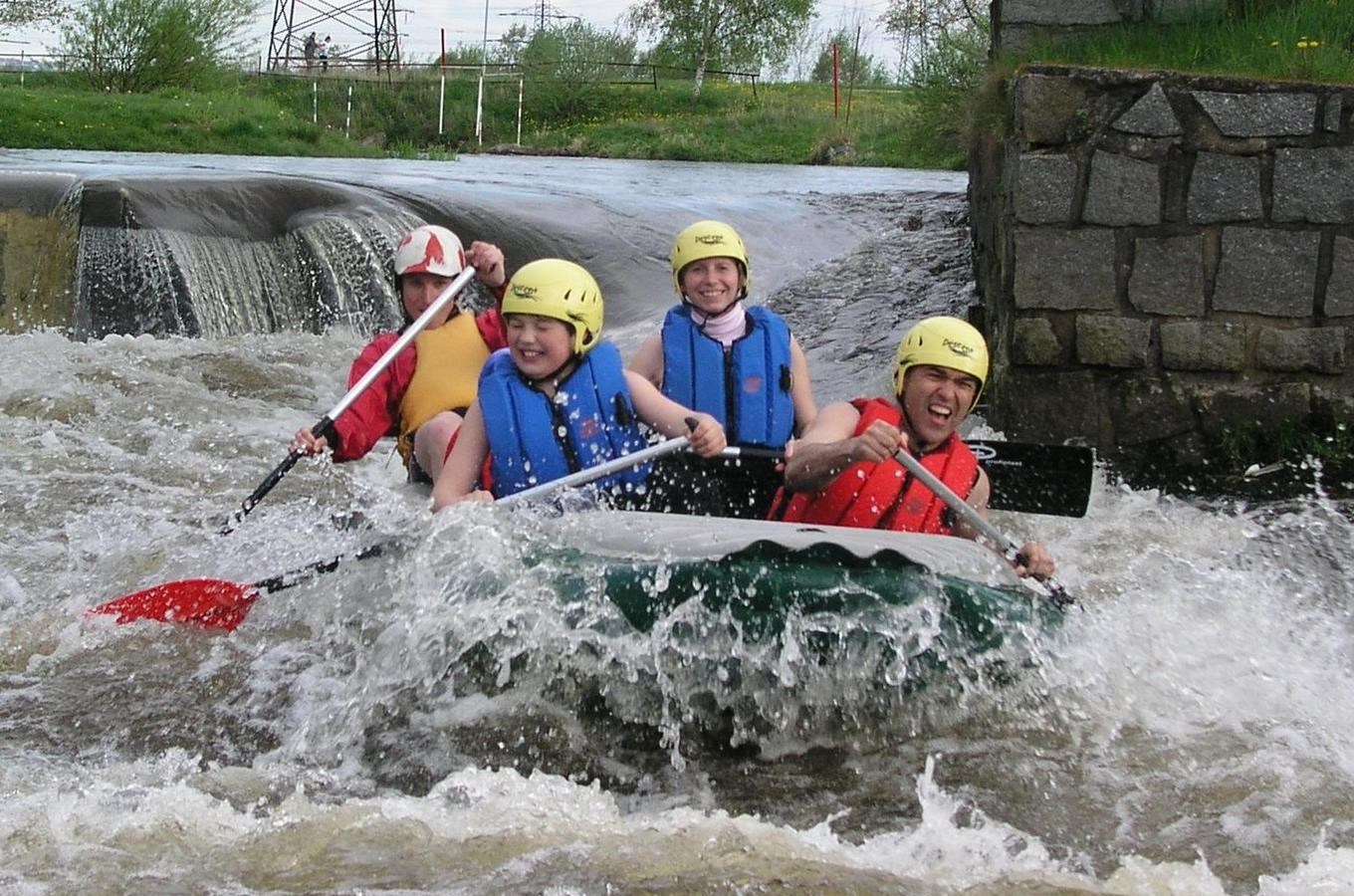 Rafting na divoké vodě v Českém Vrbném