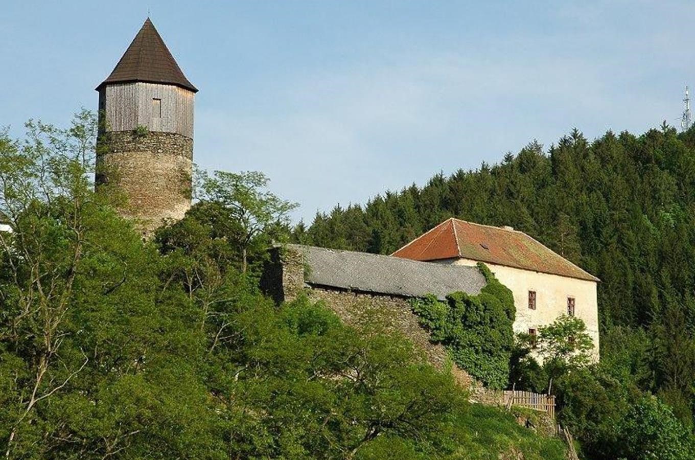 Kudy Z Nudy Rataje Nad S zavou Hrad Pirk tejn