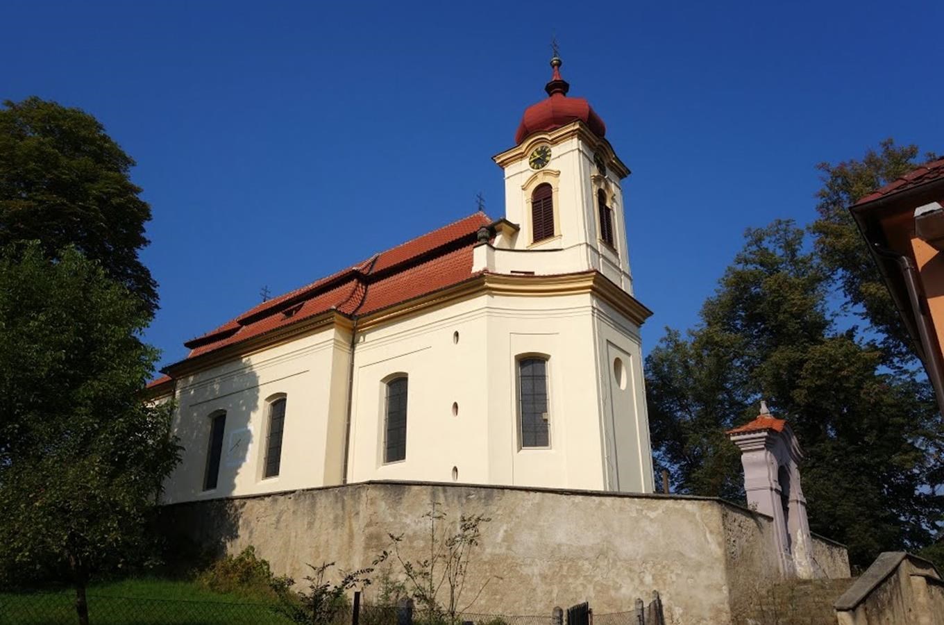 Kostel sv. Mikuláše v Jincích