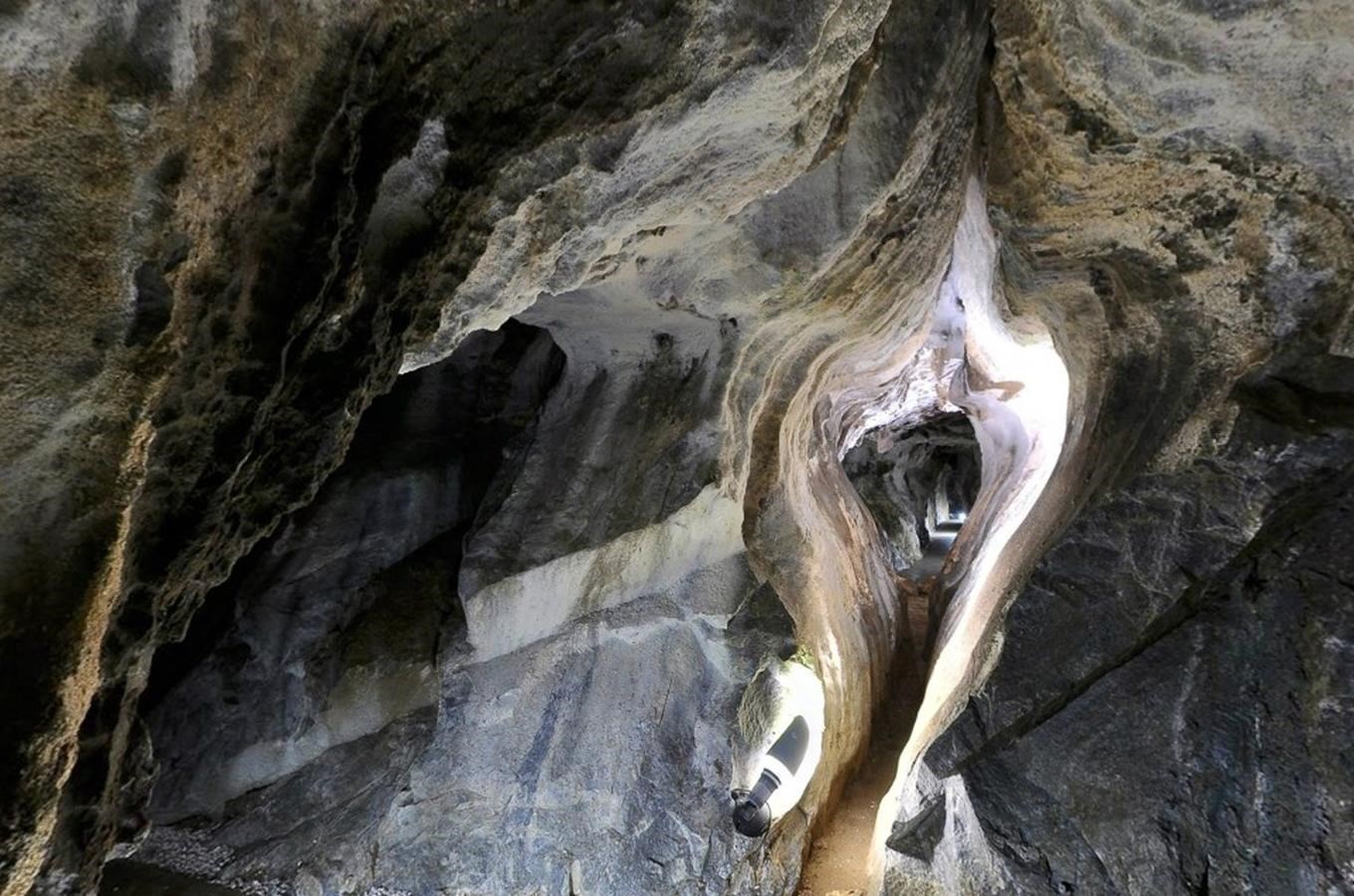 Znáte všechny zpřístupněné jeskyně ČR?
