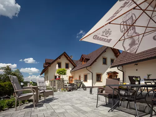 Na kraji lesa – penzion a restaurace ve Valašském Meziříčí
