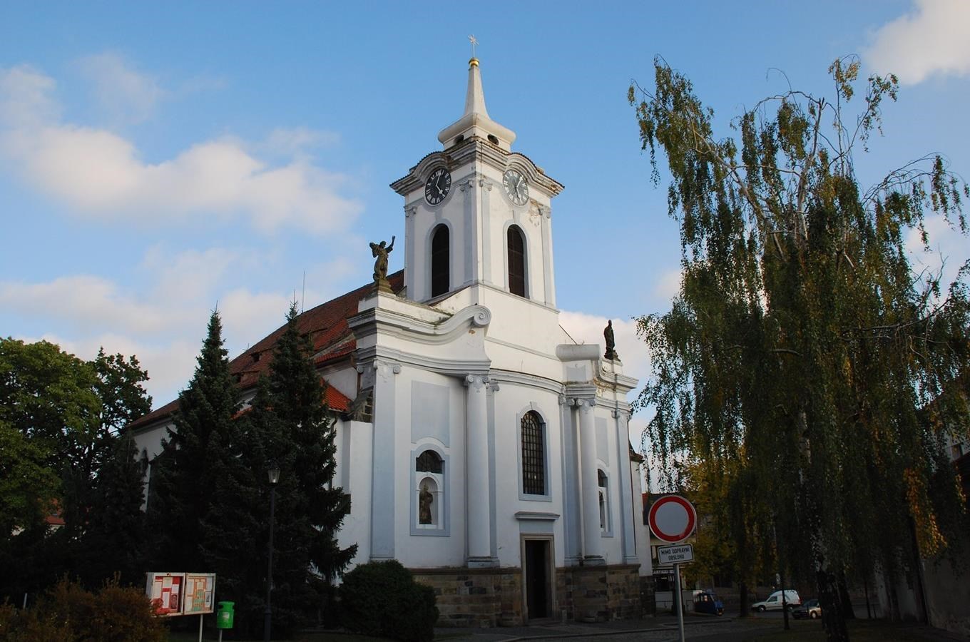 Kostel sv. Gotharda v Českém Brodě