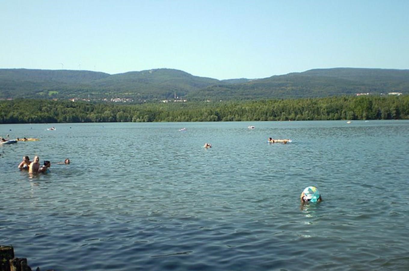 Jezero Barbora v Oldřichově u Teplic