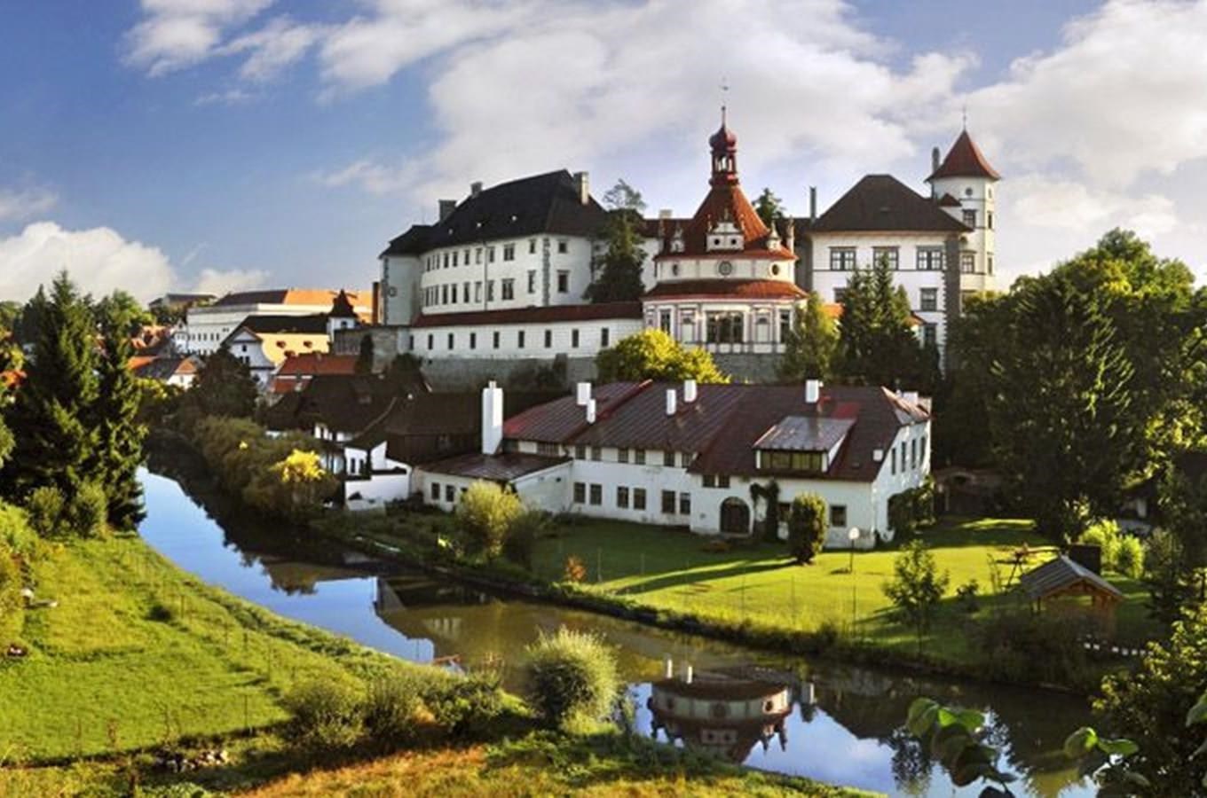 Kudy Z Nudy Hrad A Z mek Jind ich v Hradec Okouzluj c Gotick kudy-z-nudy-hrad-a-z-mek-jind-ich-v-hradec-okouzluj-c-gotick