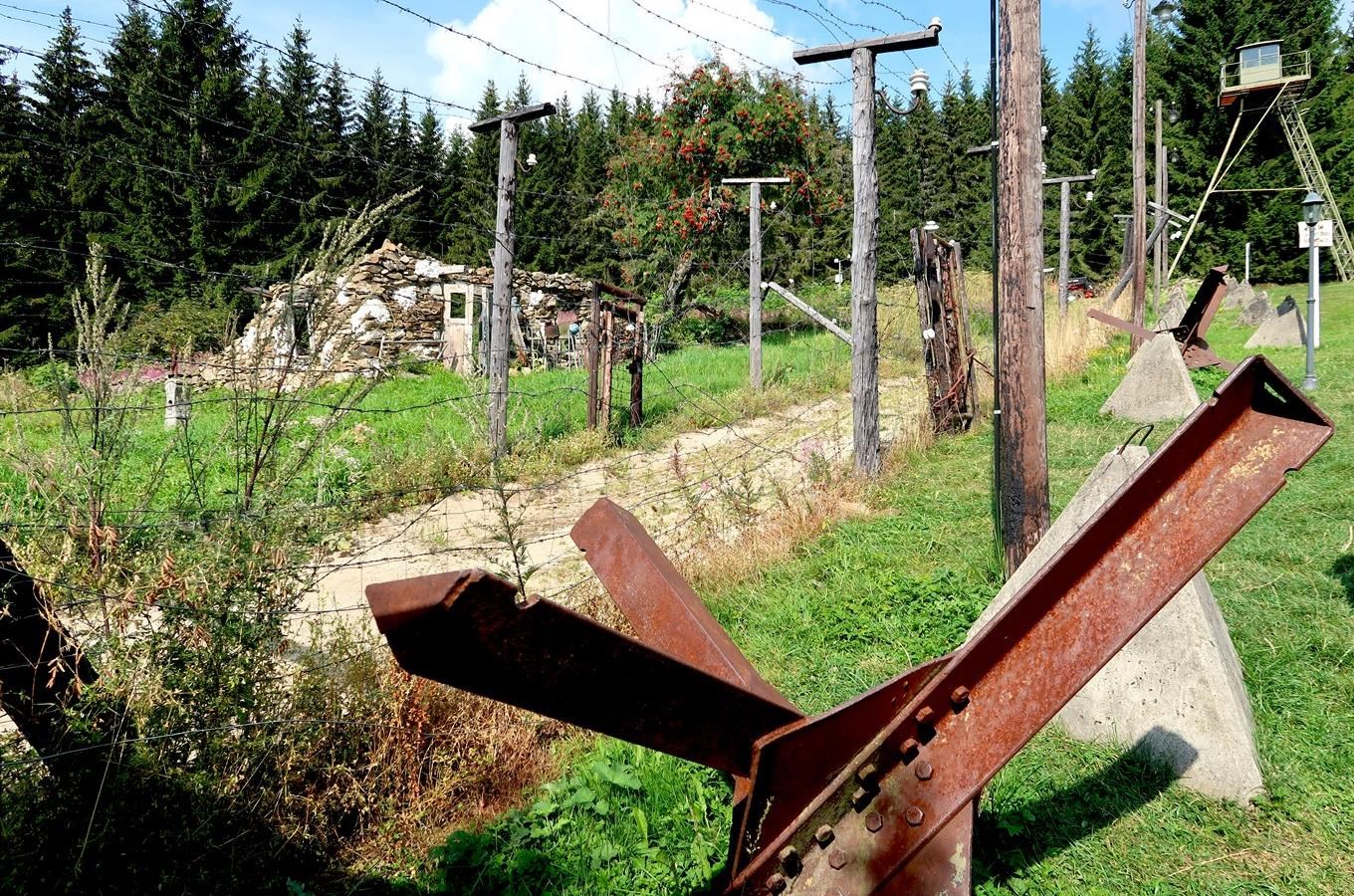 Replika Železné opony v Bučině u Kvildy