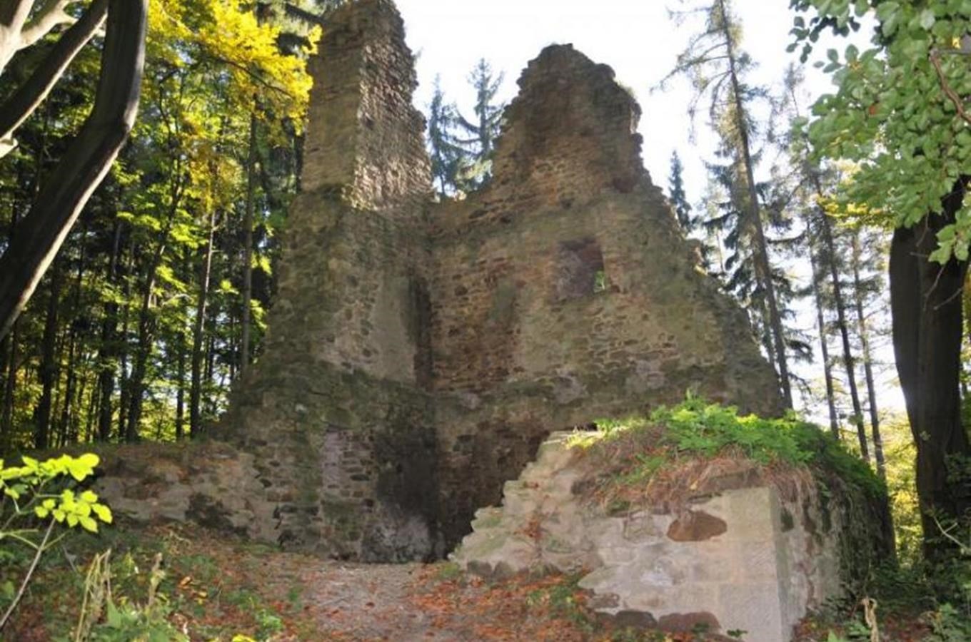 Zřícenina hradu Melechov 