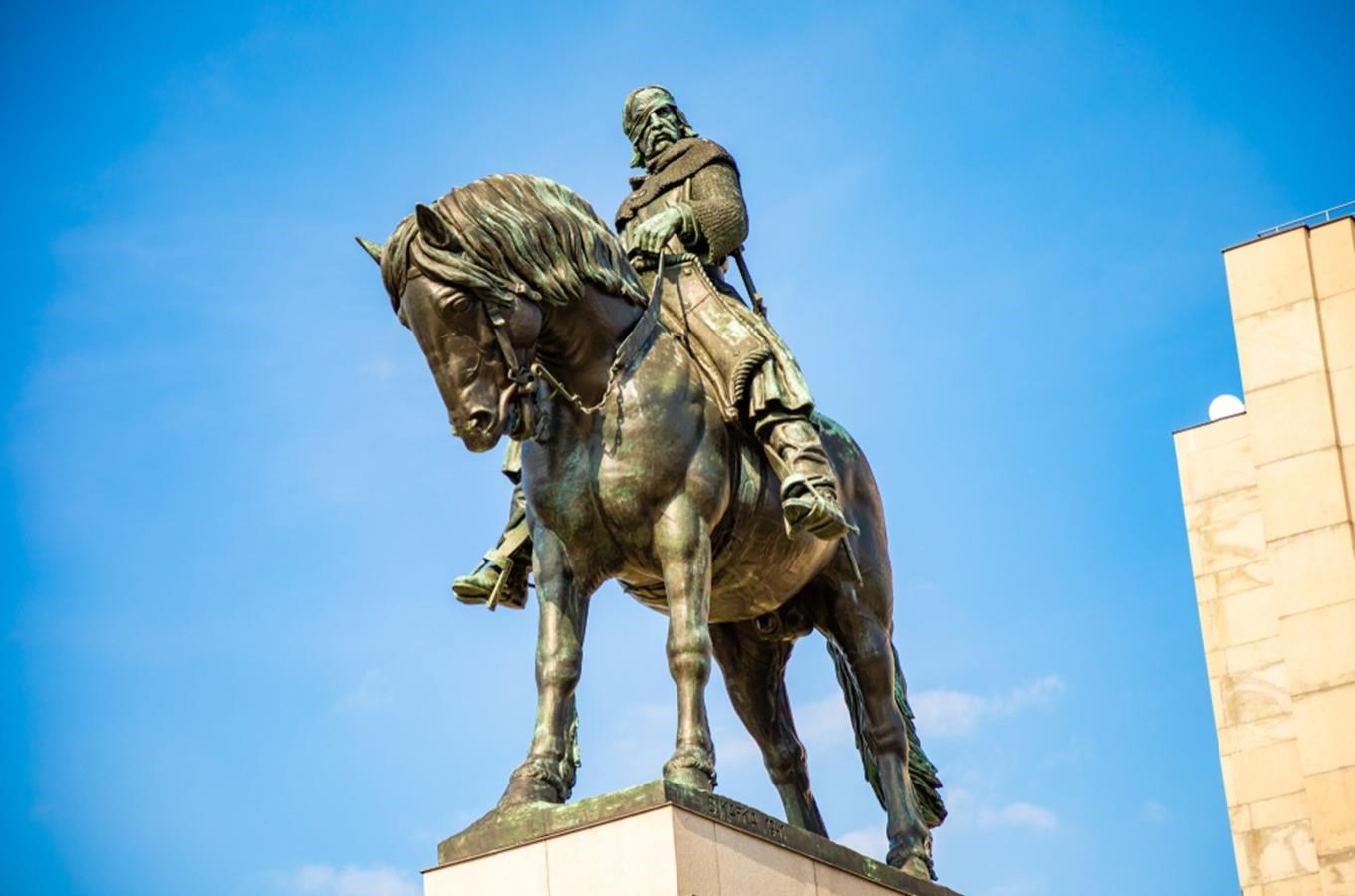 Socha Jana Žižky na Vítkově - největší jezdecká socha v České republice