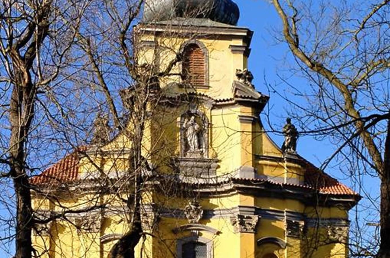 Peruc - barokní kostel sv. Petra a Pavla