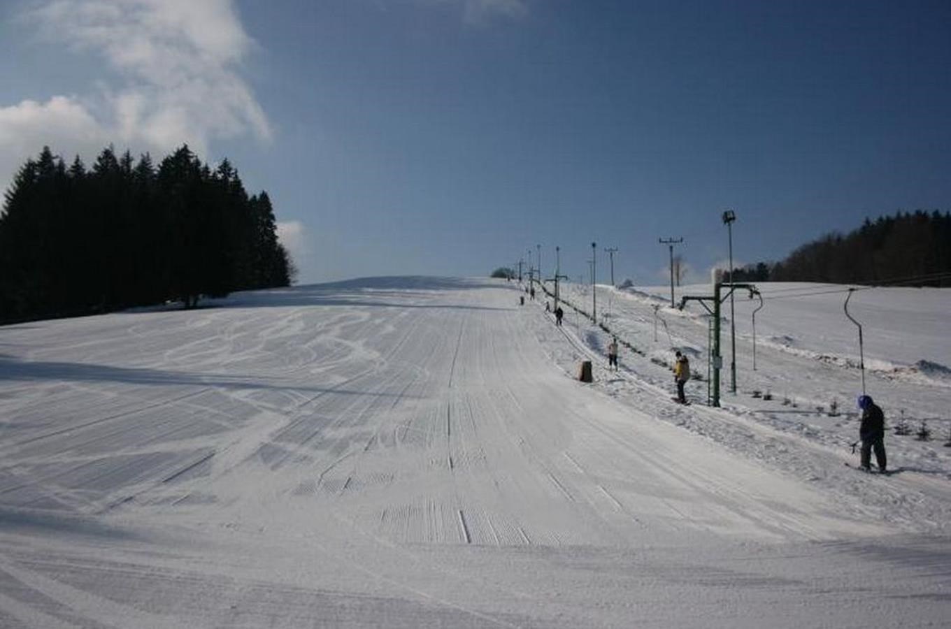 Ski areál Hluboká u Trhové Kamenice
