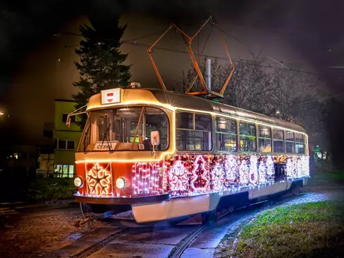 10 tipů na vánoční tramvaje a trolejbusy
