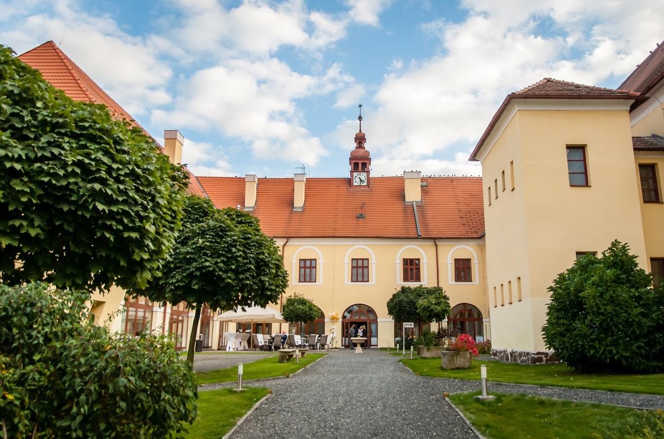 Zámecké ubytování na zámku Čechtice – zámek je do odvolání uzavřen