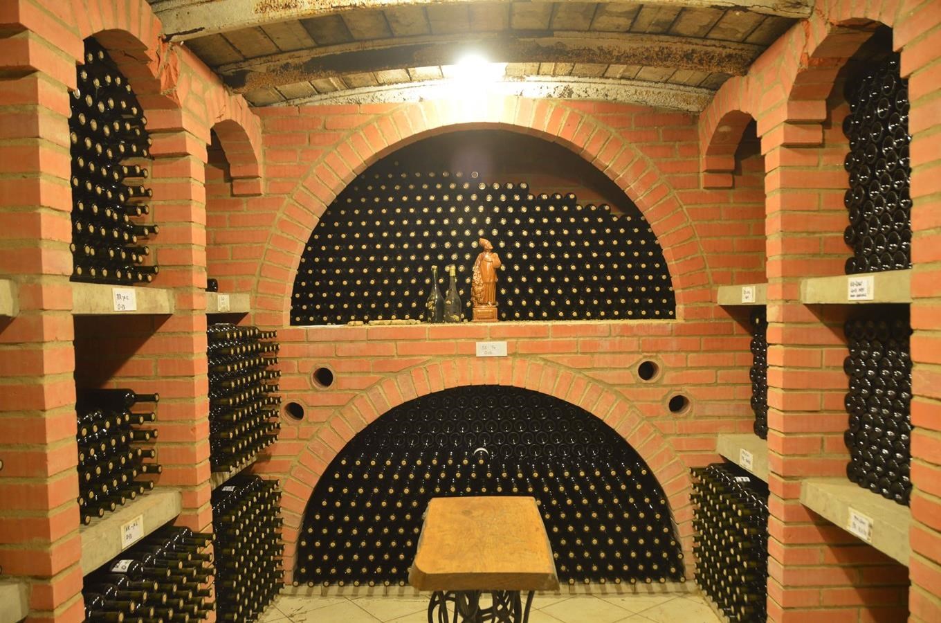 Morávia víno Prušánky - moderní vinařství a ubytování v Nechorách