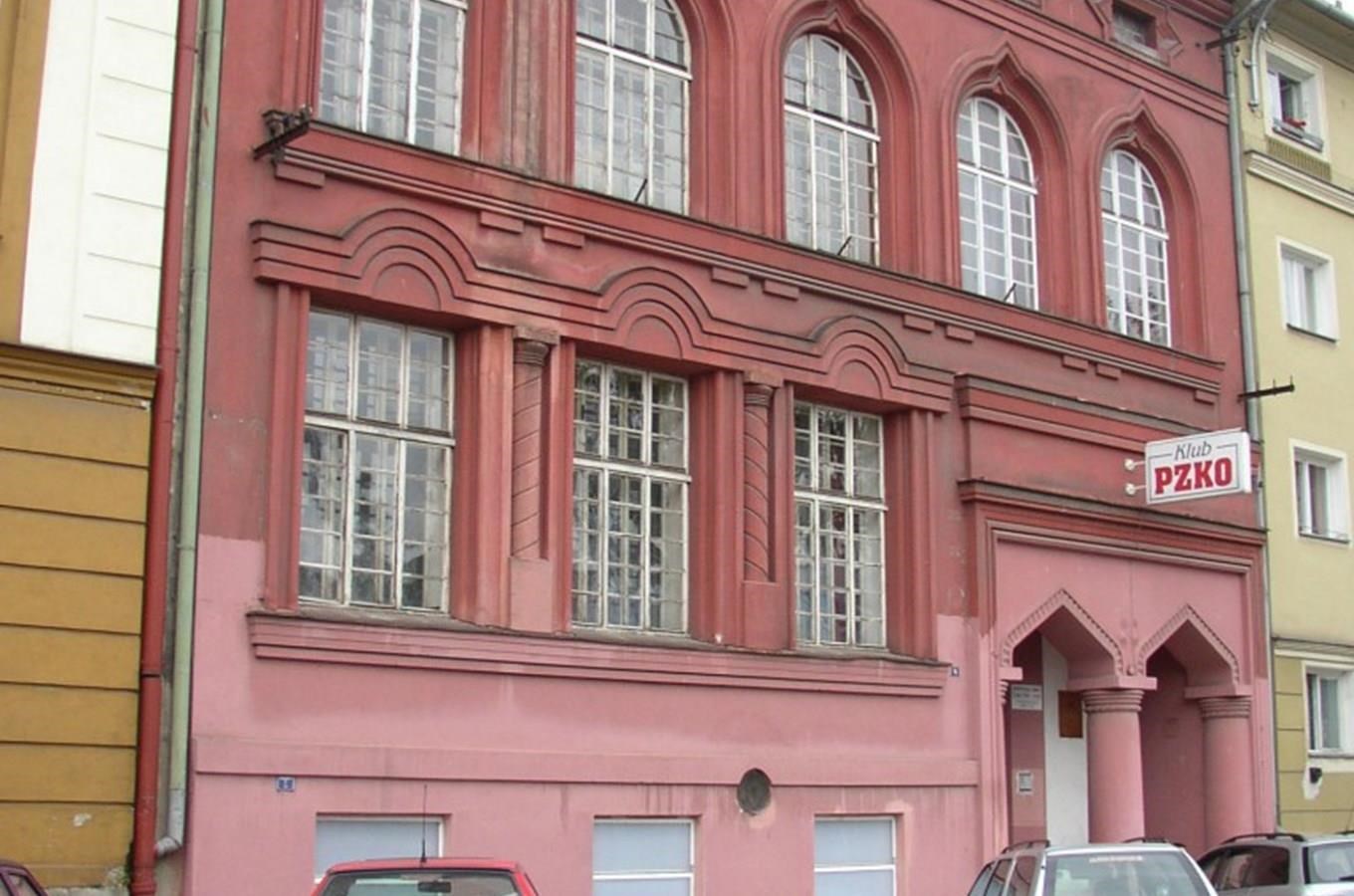 Bývalá synagoga „Schomre Schabos“ v České Těšíně