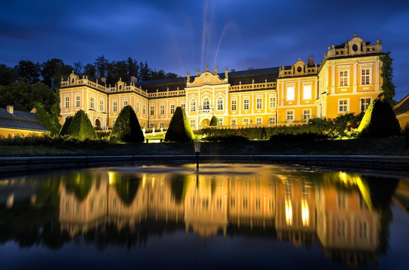 Kudy z nudy Kudy z nudy - Zámek Nové Hrady ve východních Čechách - navštivte České