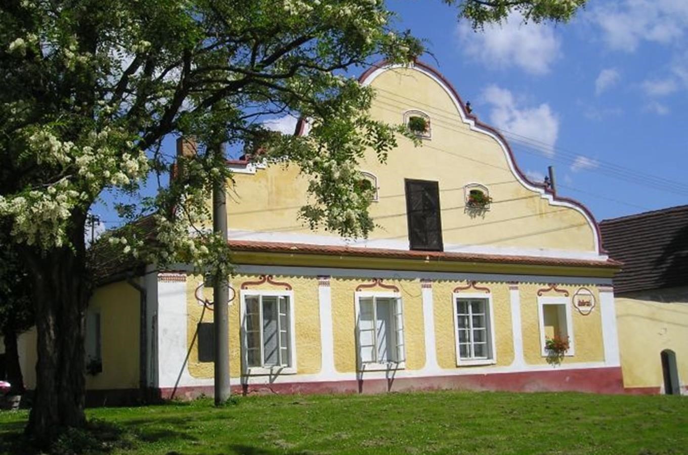 Mahouš - vesnická památková zóna