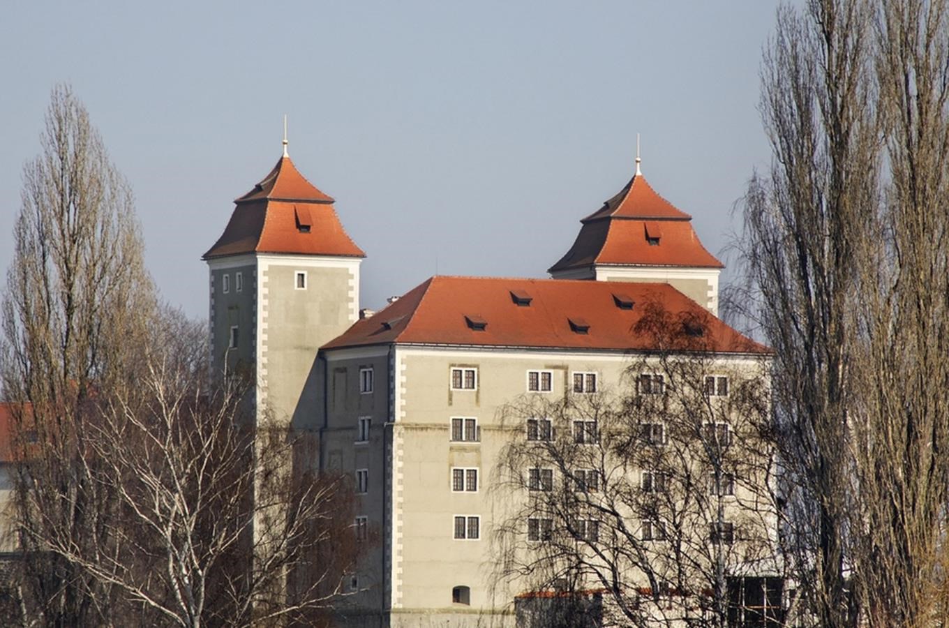 Kudy Z Nudy Hromnice V Templu