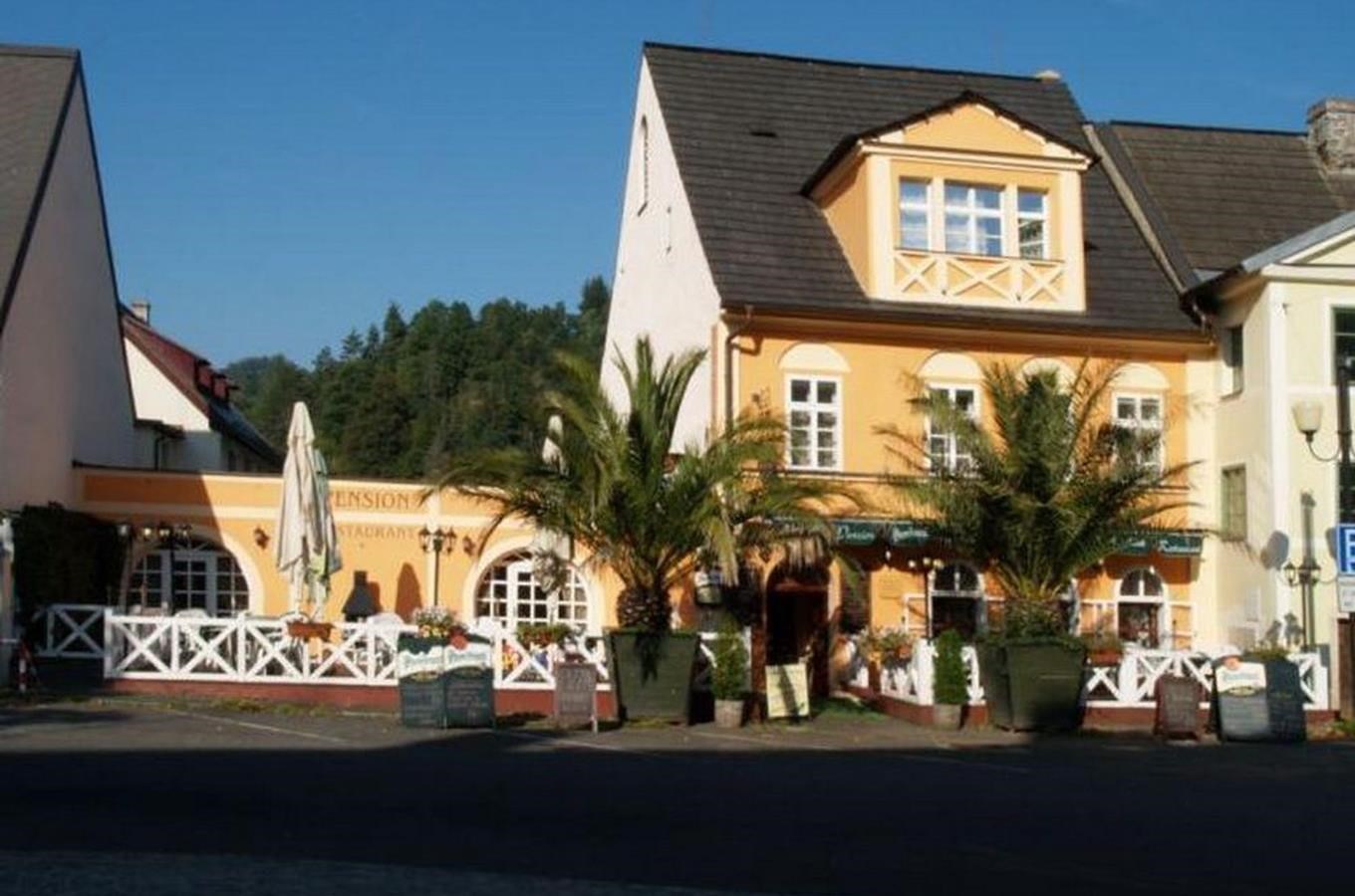 Penzion a restaurace U Zámku v Bečově nad Teplou