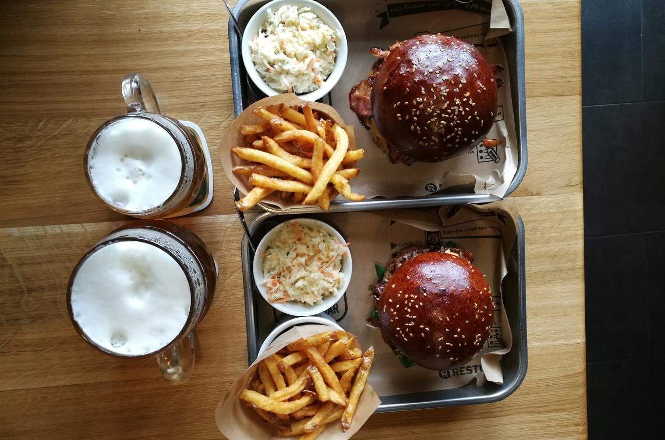 Kudy Z Nudy Q Burger Bar