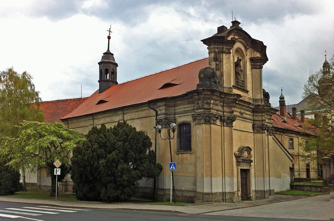 Kaple sv. Kateřiny a Barbory v Oseku