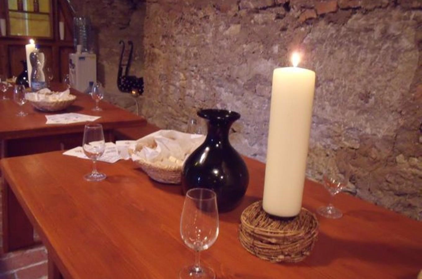 Degustace vín v románském hradu v Roudnici nad Labem 