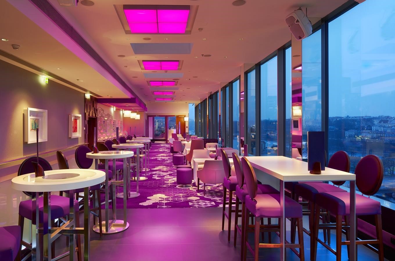 Kudy z nudy Cloud 9 Sky Bar & Lounge první pražský sky bar