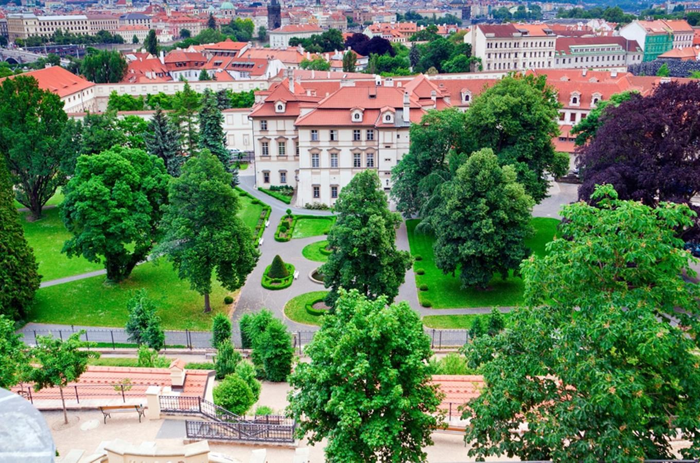 Velká Fürstenberská zahrada v Praze