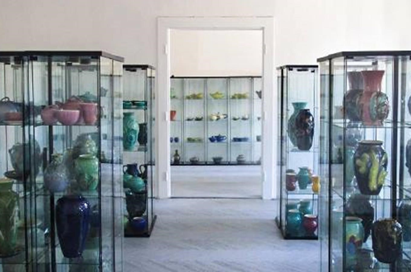 Muzeum kostelecké keramiky – Vondráčkova továrna