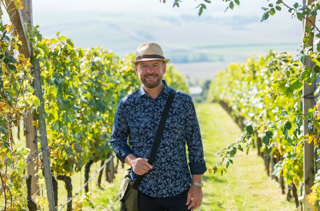 Tradiční odrůdy i regiony: Václav Žmolík vás opět provede Krajinou vína