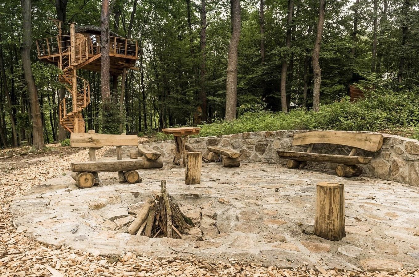 Kudy z nudy Stromhouse stromový domek v Posázaví