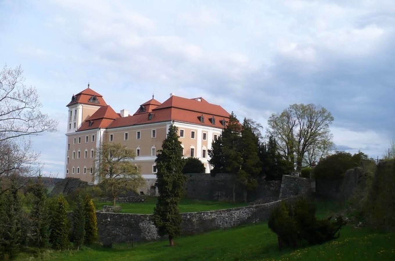 Zimní prohlídky zámku Valeč 