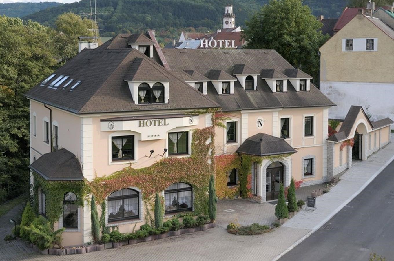 Hotel Bohemia Excellent v Klášterci nad Ohří