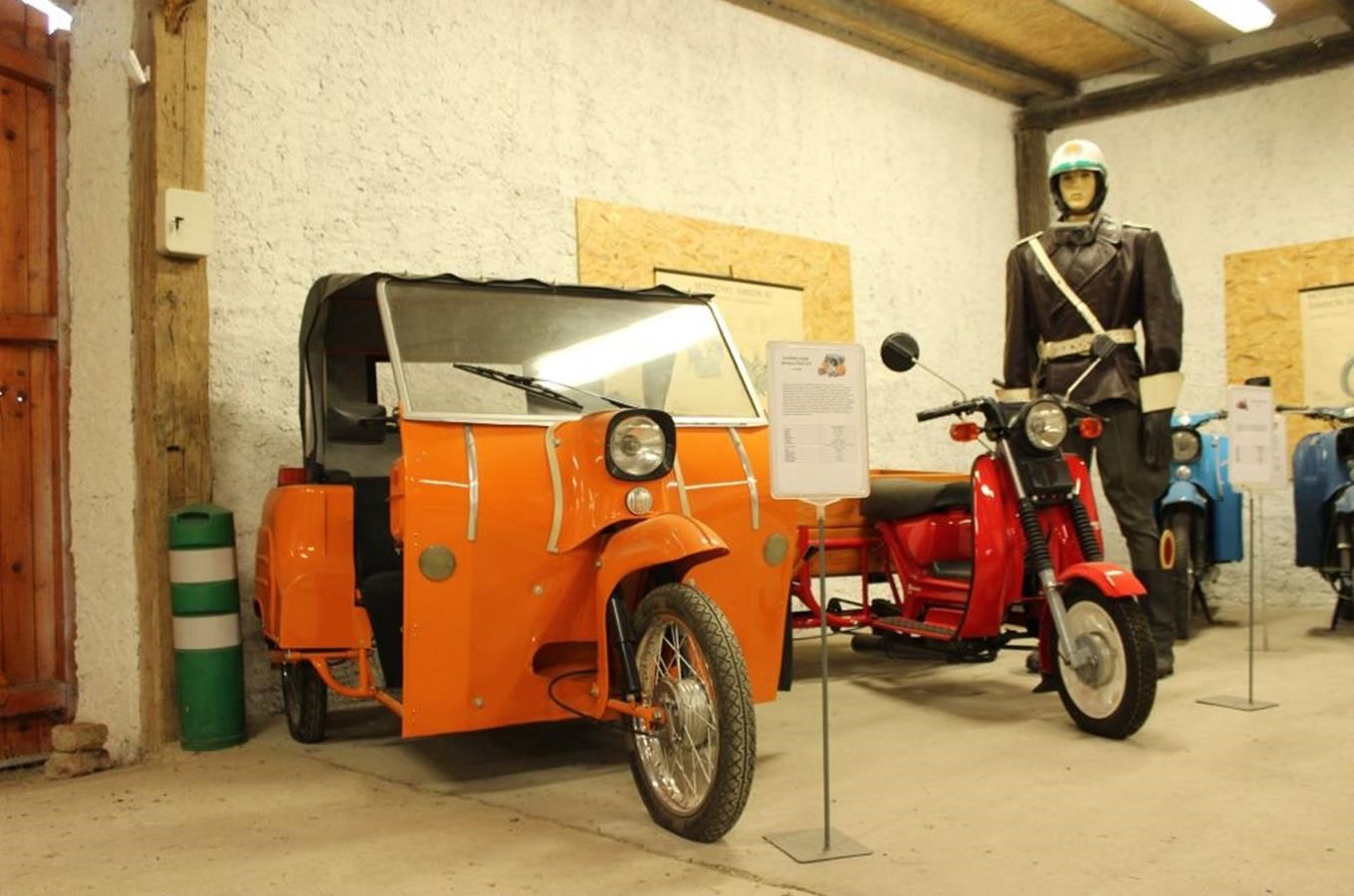 Muzeum motocyklů a jízdních kol značky Simson v Žabovřeskách nad Ohří