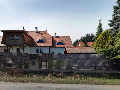 Myslivna Na Králi v obci Svatá