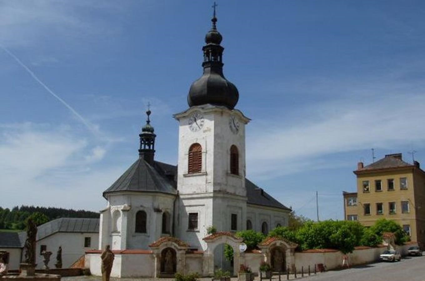 Kostel sv. Jana Křtitele v Manětíně