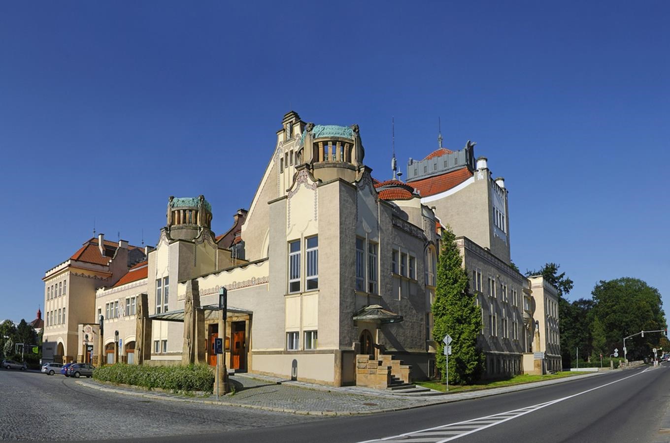 Národní dům Prostějov - vrcholné dílo české secese od architekta Jana Kotěry