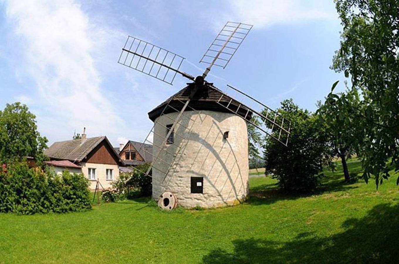 Větrný mlýn ve Štípě
