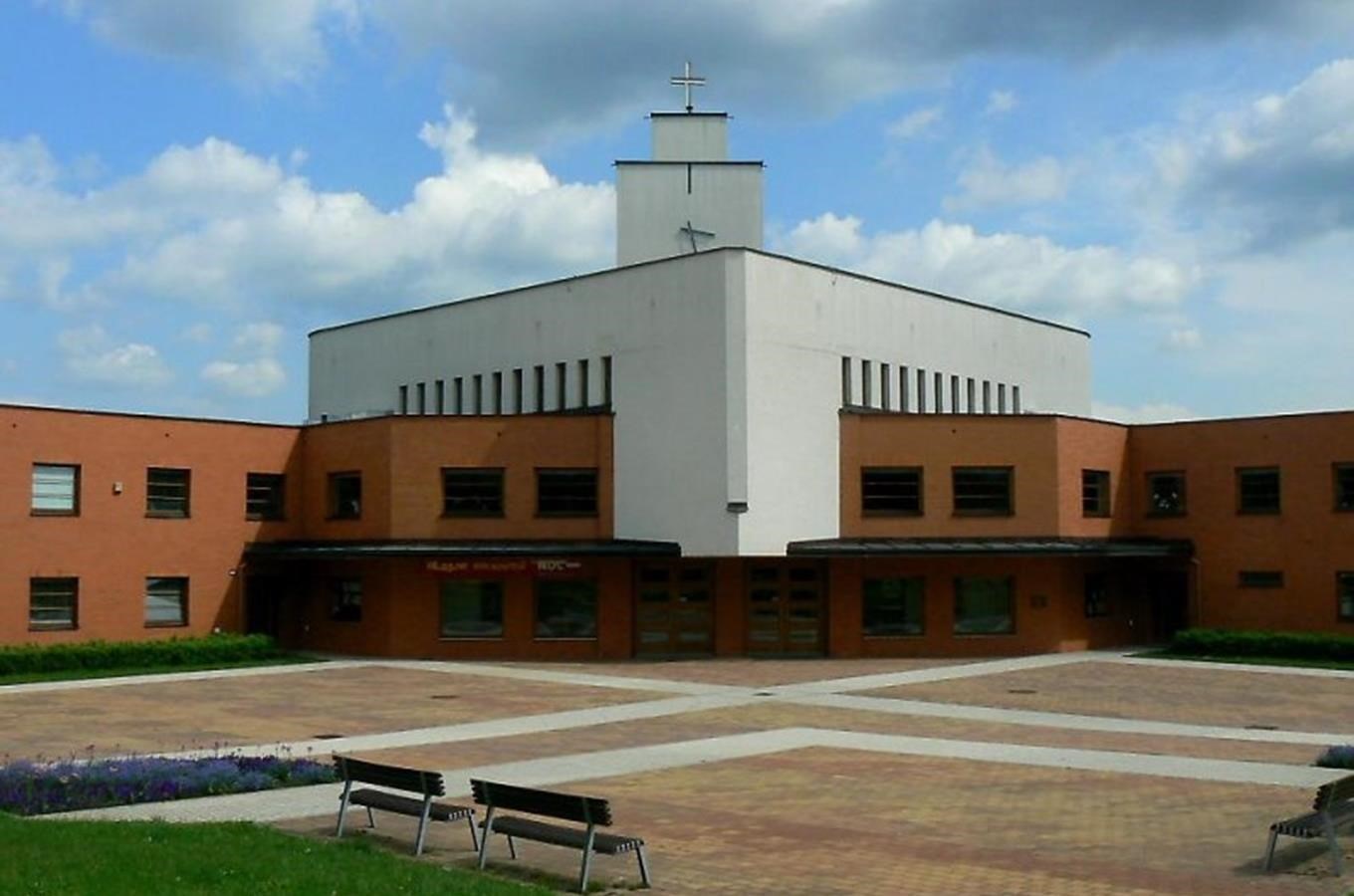 Kostel Panny Marie Pomocnice křesťanů na Jižních Svazích ve Zlíně 