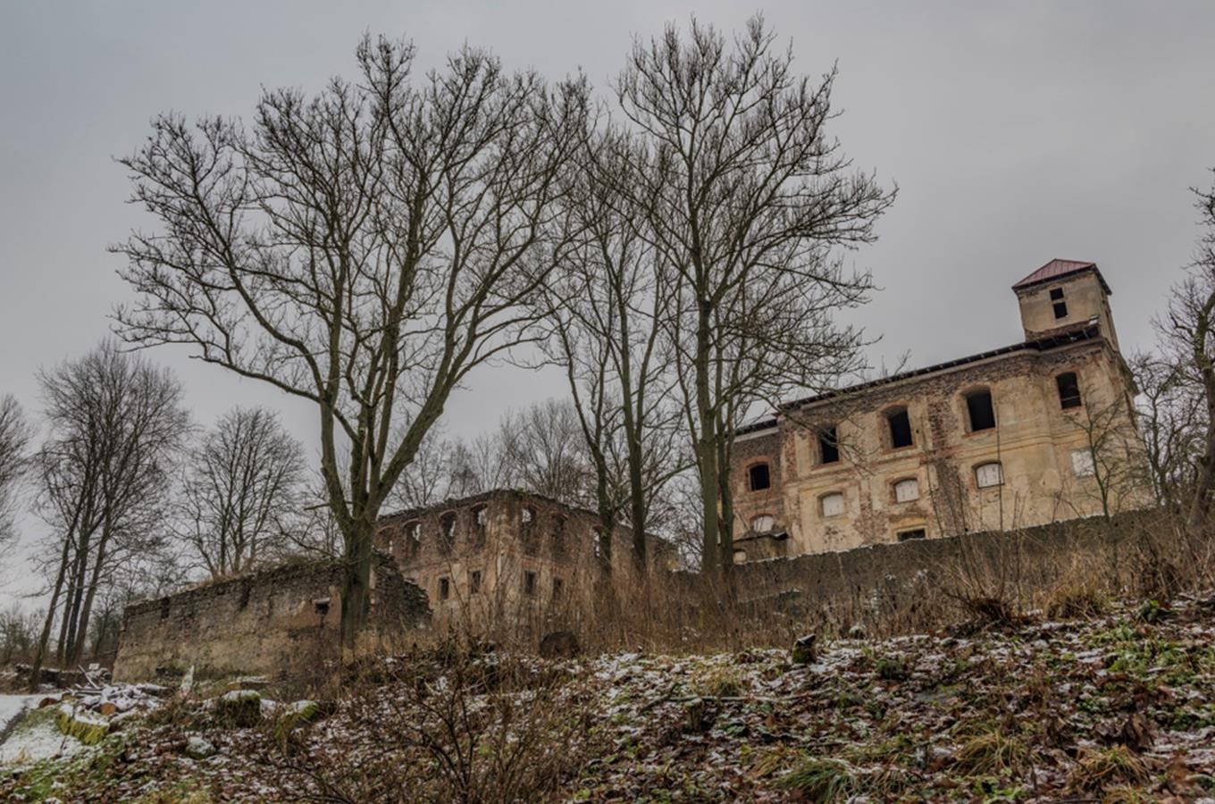 Svatobor - zřícenina kostela Nanebevzetí Panny Marie