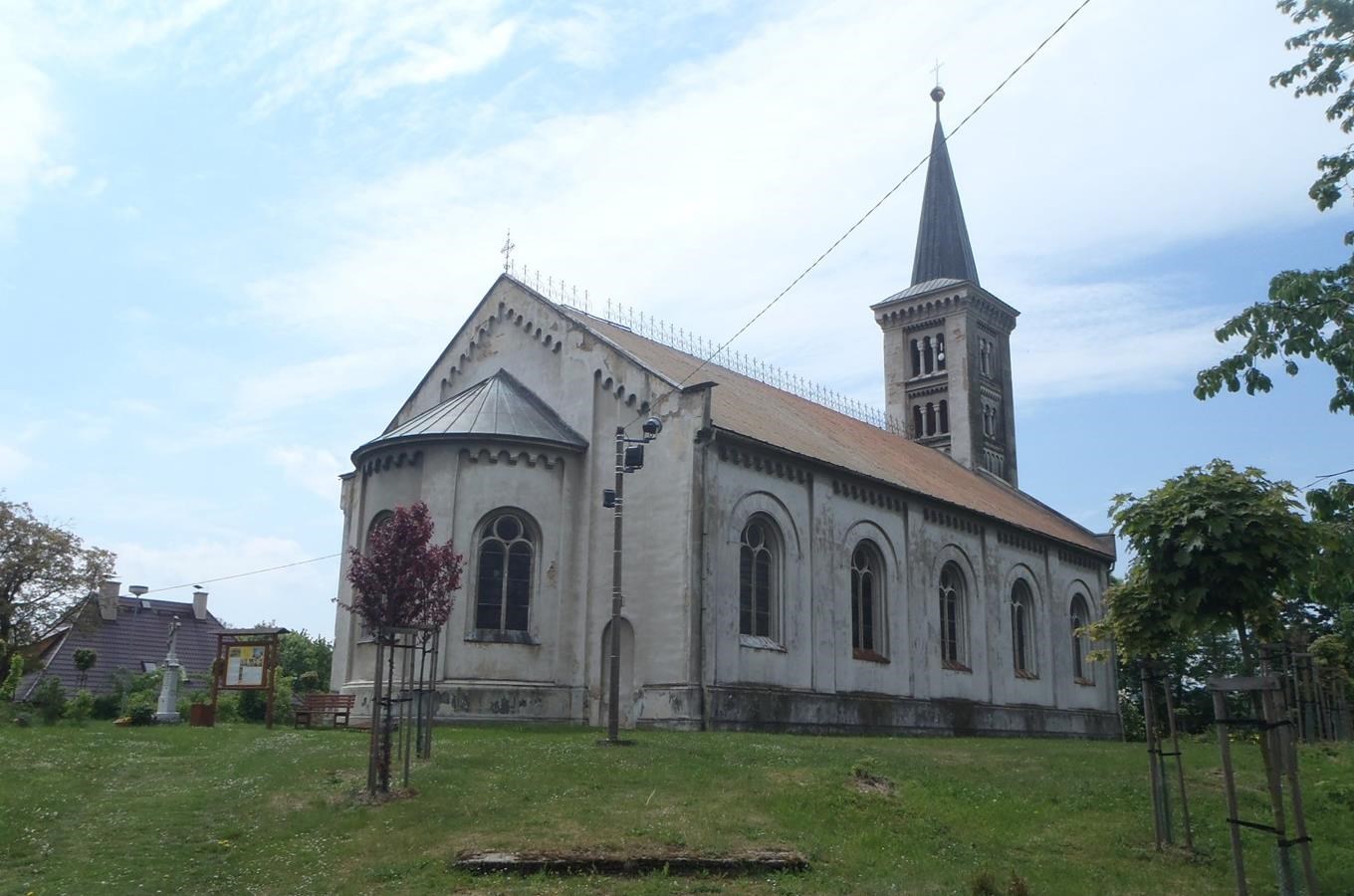 Kostel sv. Kateřiny ve Slezských Rudolticích 