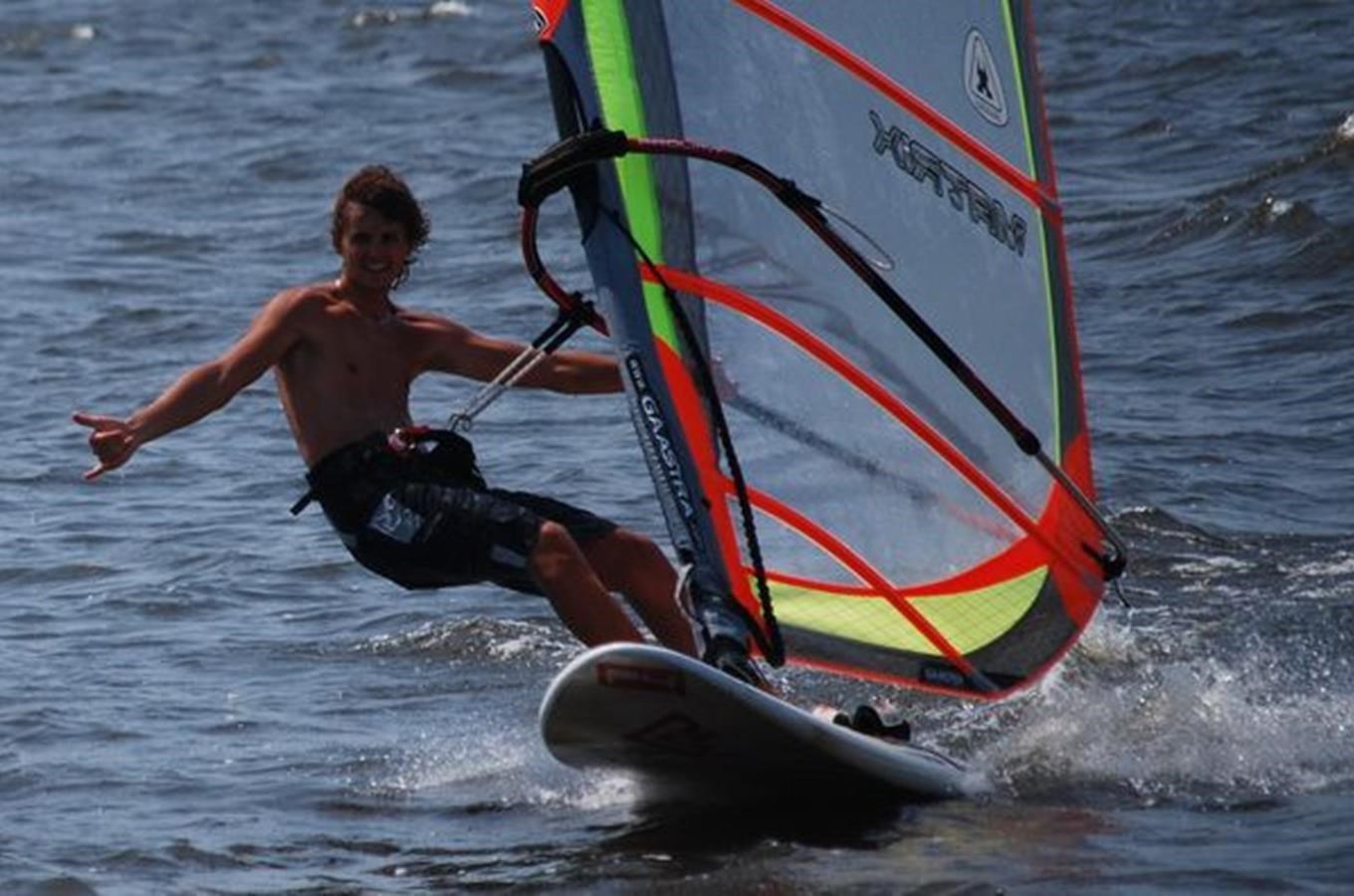 Windsurfing na Nových Mlýnech