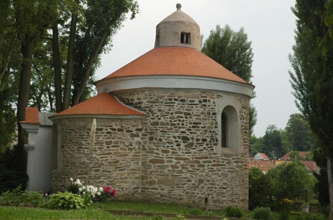 Románská rotunda v Plavči