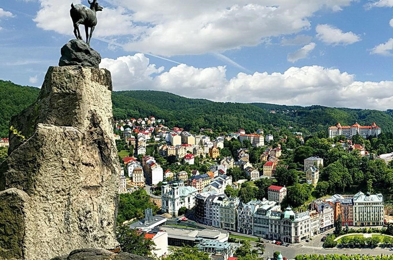 Kudy z nudy Karlovy Vary největší a nejznámější lázeňské město v ČR