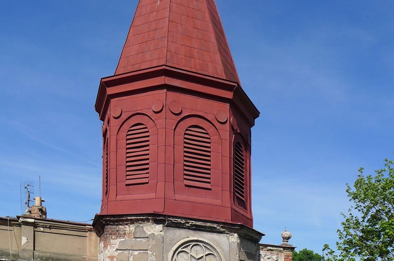 Dvorní objekt s kaplí sv. Karla Boromejského v Jihlavě
