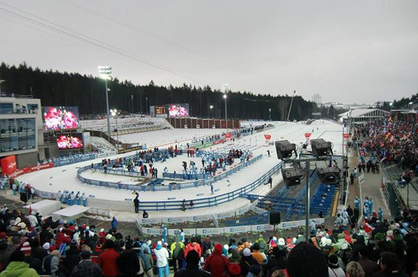 Závod IBU Cup v biatlonu Vysočina Arena