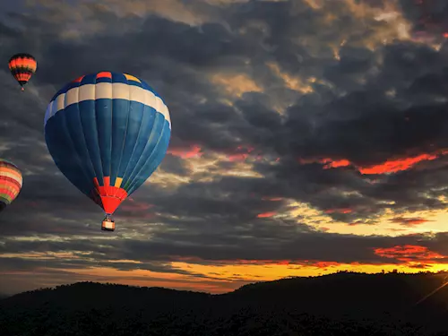 Balony Praha - dopřejte si vyhlídkové lety balonem
